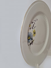 Bareuther Bavaria Винтажное круглое блюдо с позолоченным краем &quot;Полевые цветы&quot;, 29см, Германия, 1960-70гг.