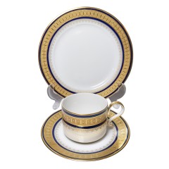 Heinrich Esplanade, Генрих Чайное трио &quot;Эспланаде&quot; темно-синее с позолотой, 3 предмета, 1970г.