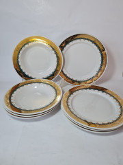 H&amp;C Czechoslovakia Набор тарелок Белый фарфор с зелено-золотым  ободком, 4шт х 23 x 3,5 см и 4шт х 24,5 x 3 см, Чехословакия, 1960-70гг.