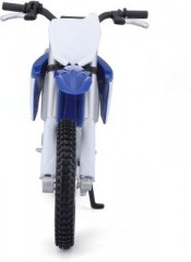 Maisto Modellmotorrad Yamaha YZ450F (weiss-blau Модель мотоцикла Yamaha YZ450F (бело-голубой