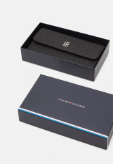 Tommy Hilfiger ELEMENT FLAP WALLET Wallet black КОШЕЛЕК ELEMENT FLAP Бумажник черный