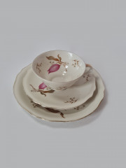 Wunsiedel Bavaria Чайное трио с позолоченным ободком &quot;Розовые цветы и бутоны&quot;, Германия, 1960-70гг.