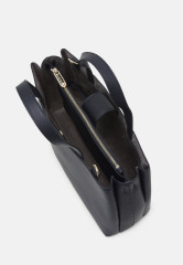 Tommy Hilfiger LIFE SATCHEL SET Handbag space blue LIFE SATCHEL SET Сумочка космический синий