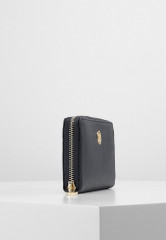 Tommy Hilfiger HONEY LARGE  Wallet blue HONEY LARGE Кошелек синий