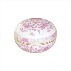 Meissen Meissen  'Neuer Ausschnitt - Indische Malerei purpur Goldpunkte mit Goldrand' Dose 8x5 cm Meissen &quot;New Section - индийская роспись фиолетовыми золотыми точками с золотым ободком&quot; шкатулка 8x5 см
