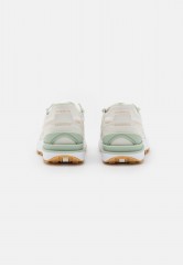 Nike Sportswear W WAFFLE ONE SE 2 Sneaker low phantom/light silver/white/light brown/sanddrift W WAFFLE ONE SE 2 кроссовки женские низкие фантом/светло-серебристый/белый/светло-коричневый/песочный песок