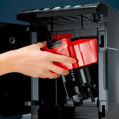 SIEMENS SIEMENS Kaffeevollautomat EQ.5 500 integral TQ505D09, einfache Bedienung, integrierter Milchbehalter, 2 Tassen gleichzeitig  Полностью автоатическая кофемашина SIEMENS EQ.5 500 встроенная TQ505D09, простая в использовании, встроенный контейнер для