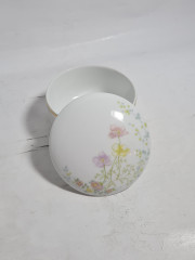 Шкатулка винтажная Tirschenreuth Bavaria с пастельным ботаническим декором, фарфор, 10 см, Германия, 1970-80гг.