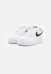 Nike Sportswear WMNS AIR FORCE 1 #x27;07 REC Sneaker low white/black WMNS AIR FORCE 1 #x27;07 REC Низкие кроссовки женские белый черный