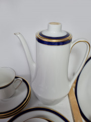 Hutschenreuther Arzberg Bavaria Винтажный кофейный набор на 4 персоны, белый фарфор с синим ободком и позолотой, Германия, 1960-70гг.