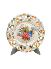 Тарелка декоративная винтажная Bassano с цветочным декором, вырубной фарфор, майолика, 25 см, Италия, 1960-70гг.