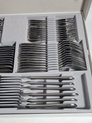 Набор столовых приборов винтажный Marke Tischiein Crominox, на 12 персон, 61 прибор, в заводской упаковке, нержавеющая сталь, Германия, 1970-80гг.