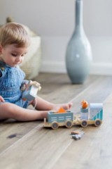 KINDSGUT Holz-Eisenbahn Spielzeugeisenbahnen Деревянные поезда Игрушечные поезда