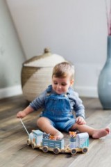 KINDSGUT Holz-Eisenbahn Spielzeugeisenbahnen Деревянные поезда Игрушечные поезда