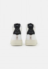 Nike Sportswear AF1 UT 2.0 Sneaker high summit white/sail/black AF1 UT 2.0 Высокие кроссовки женские вершина белый/парус/черный