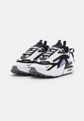 Nike Sportswear AIR MAX FURYOSA Sneaker low black/summit white AIR MAX FURYOSA — Низкие кроссовки женские черный/высокобелый