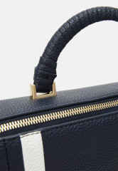 Tommy Hilfiger EMBLEM LAPTOP BAG CORP Laptop bag space blue EMBLEM LAPTOP BAG CORP Сумка для ноутбука космический синий