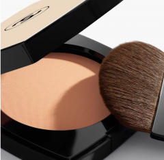 CHANEL LES BEIGES  POUDRE BELLE MINE NATURELLE пудра тон В20, 12грамм