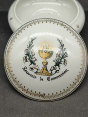 Шкатулка-бонбоньерка винтажная Porcelain De Luxe &quot;Сувенир о причастии&quot;, фарфор, 13 х 6 см, Франция, 1950-60гг.