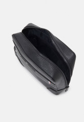 Tommy Hilfiger CENTRAL WASHBAG UNISEX Wash bag black UNISEX CENTRAL WASHBAG Мешок для стирки черный