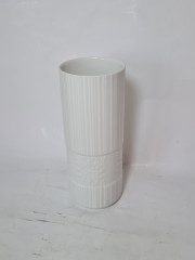 Ваза винтажная Edelstein Bavaria, белый фарфор с фактурным узором, 22 x 8,5 см, Германия, 1960-70гг.