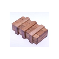 LOGOPLAY Schatztruhe mit 2 Geheimfachern Сундук с сокровищами с двумя секретными отделениями.