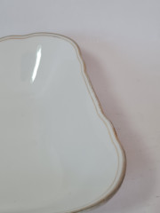 Сервировочное блюдо Bareuther Waldsassen Bavaria, белый фарфор с позолоченным ободком, 22,5 x 21 x 6 см, Германия, 1960-70гг.