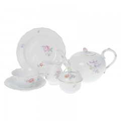 Meissen Meissen  'Neuer Ausschnitt - Blume 2 seitlich leichte Manier gestreut bunt mit Goldrand' Teeservice 6 Personen 21-tlg. Meissen &quot;Новый срез - цветок 2 стороны светлый манер разбросаны красочные с золотым ободком&quot; чайный сервиз 6 персон 21 шт.