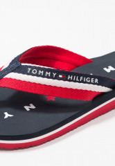 Tommy Hilfiger LOVES BEACH T-bar sandals blue LOVES BEACH Сандалии с Т-образной перемычкой синий